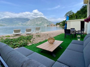Lovely Beach House with Own Beach & SUP for Guests